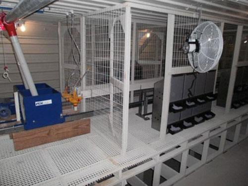Small scale breeder pens